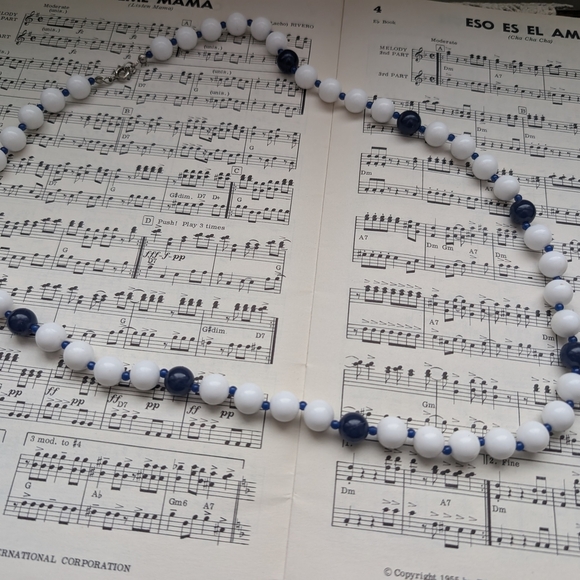 Elegant White and Blue Beaded Necklace - Picture 2 of 4
